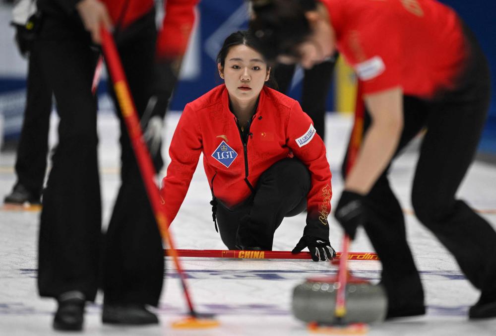 行员对突发 行员对突发